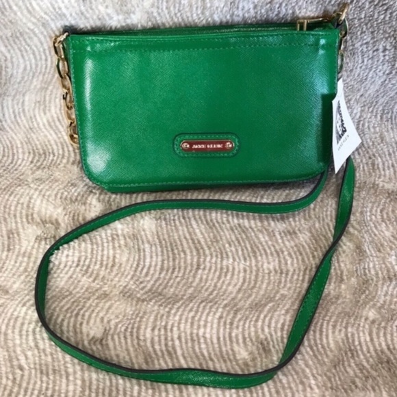 Anne Klein Handbags - 💵NWT Anne Klein Crossbody Bag, Green